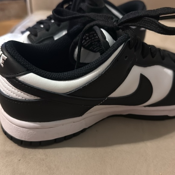 Nike Dunk Low basketball Black and White Sneakers women’s sz 9 panda - Picture 11 of 11